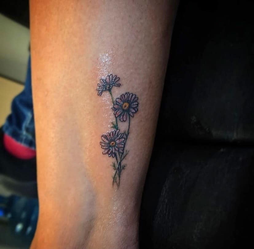 Flower tattoo on Leg