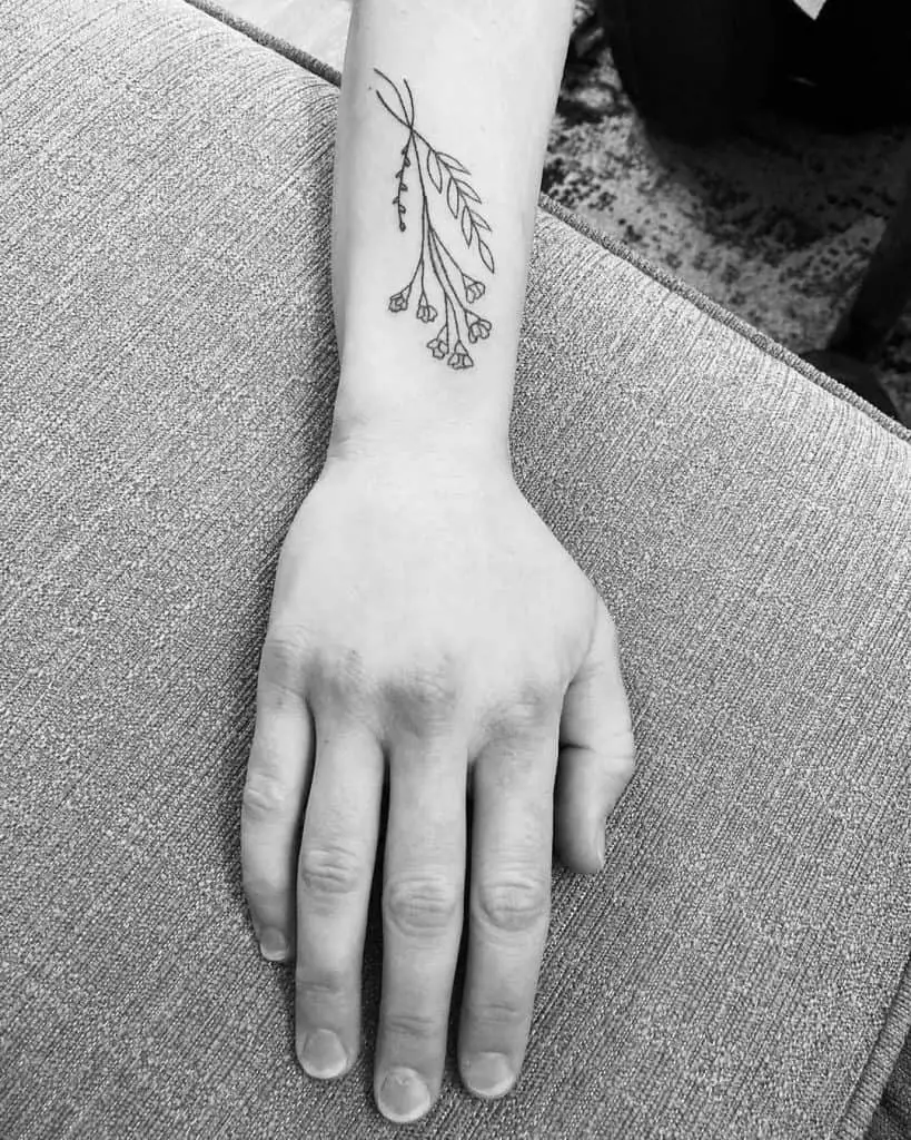 Floral Hand-Poked Tattoo Ideas 4