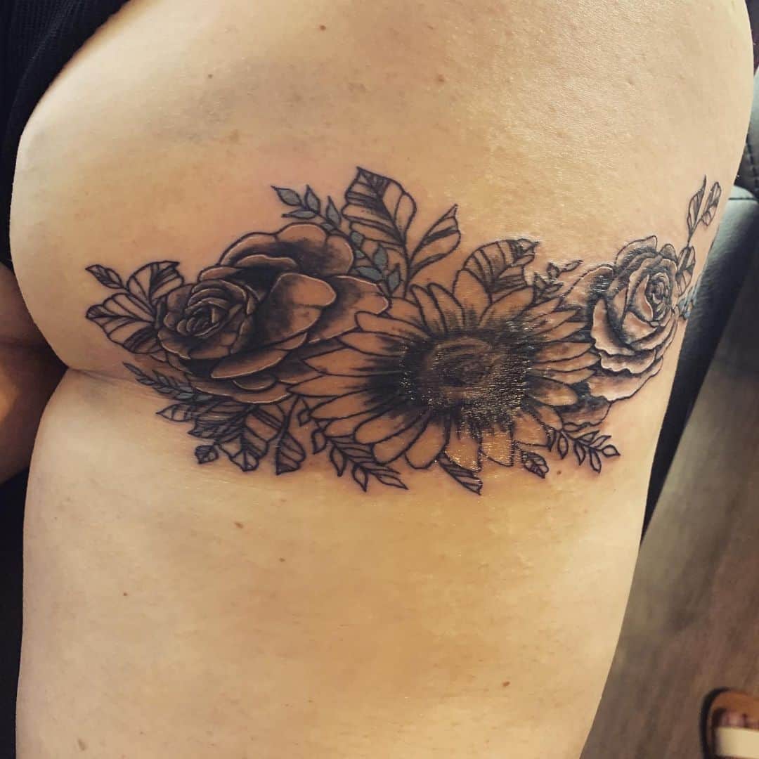 Floral Back of Thigh Idea