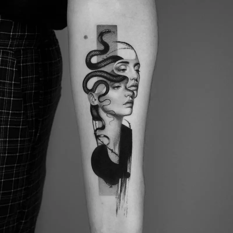 Realist Medusa Tattoo 3