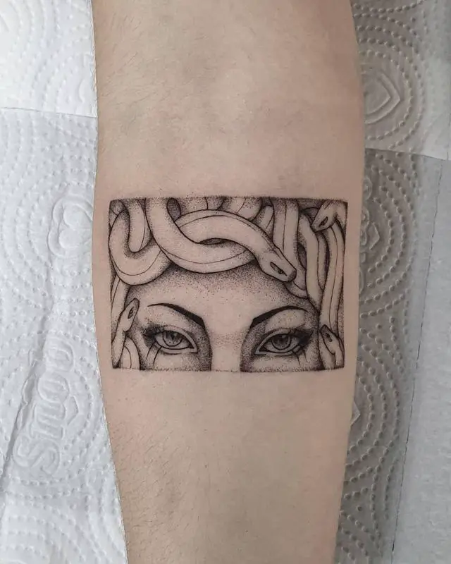 Small Medusa Tattoo 1