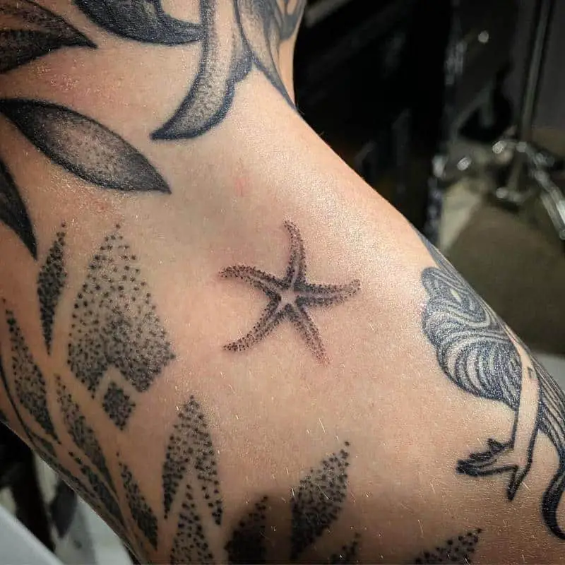 The Minimal Starfish Tattoos 1